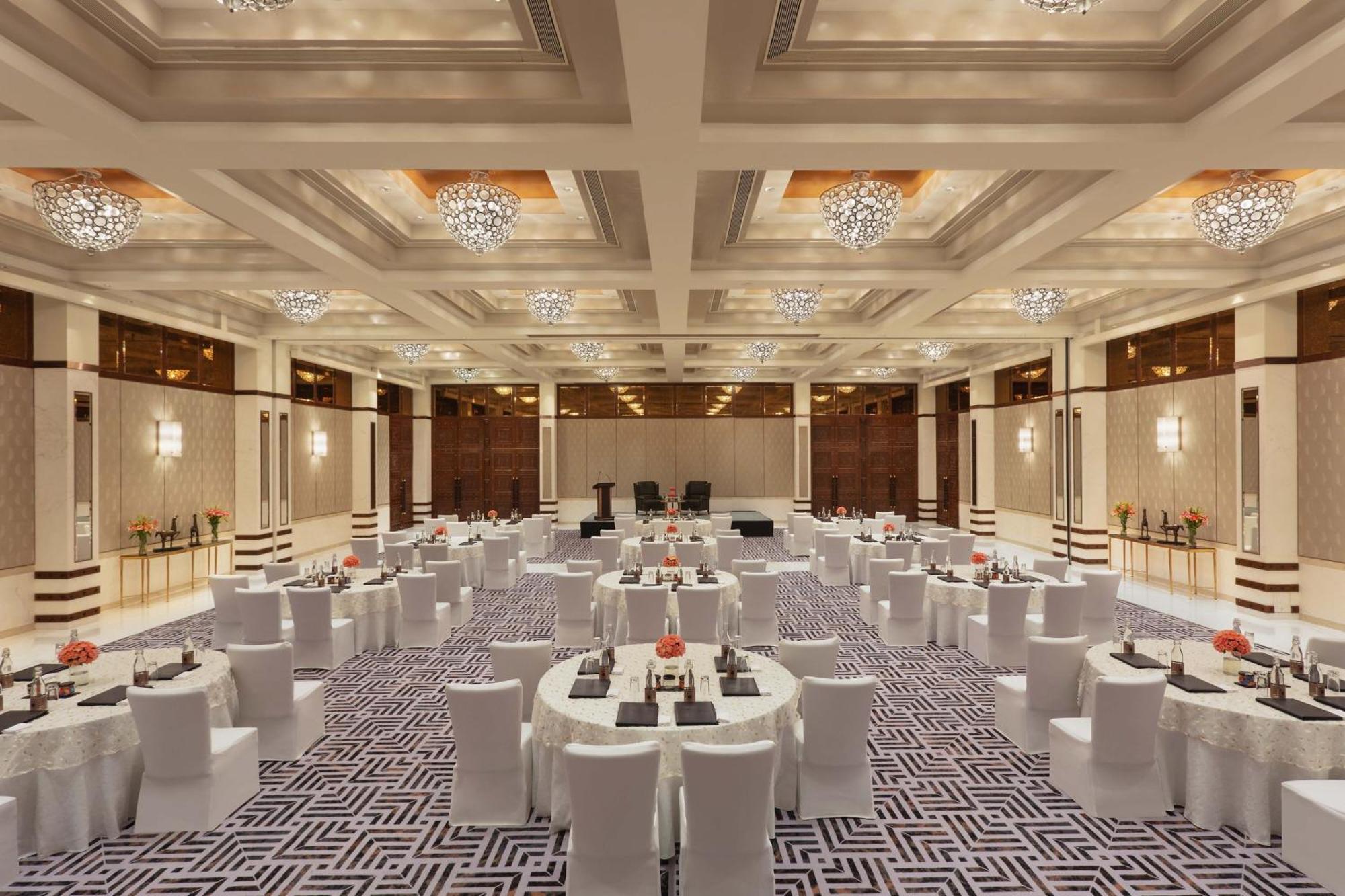 Itc Narmada, A Luxury Collection Hotel, Ahmedabad Exteriör bild
